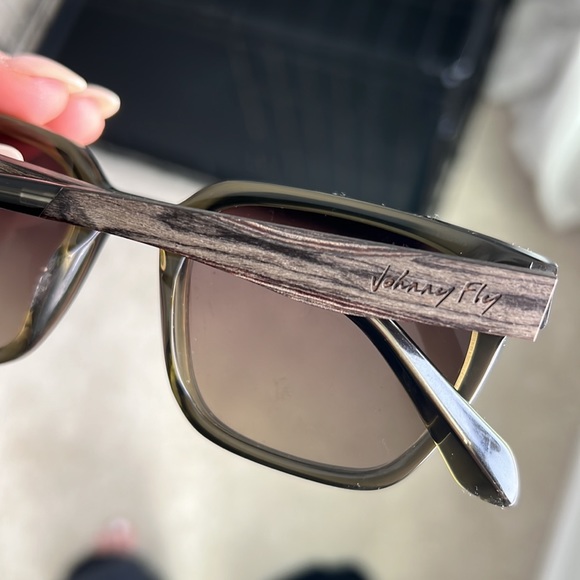 Sunglasses - Picture 7 of 7